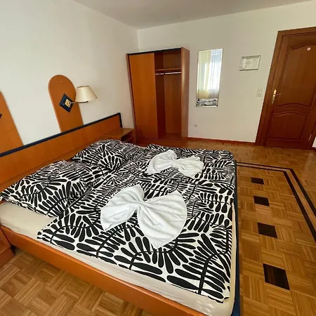 דירה Doppeltbett 6 *