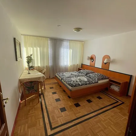 Doppeltbett 6 נירנברג