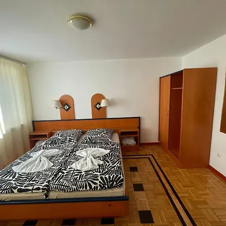 Doppeltbett 6 * נירנברג